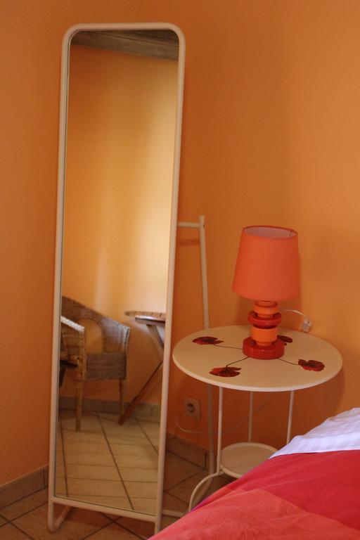 Ferme De La Corbette Bed & Breakfast Cluny Bilik gambar